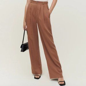 Reformation Mason Pant in Toffee